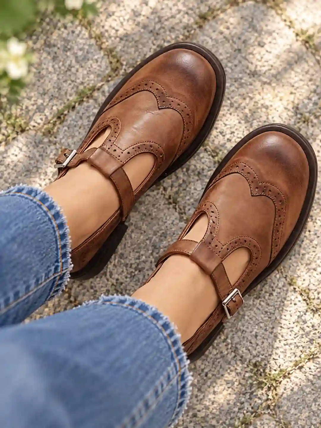 Calistoga | Women’s Buckle Strap Round Toe Brogue Detail Mary Jane Shoes