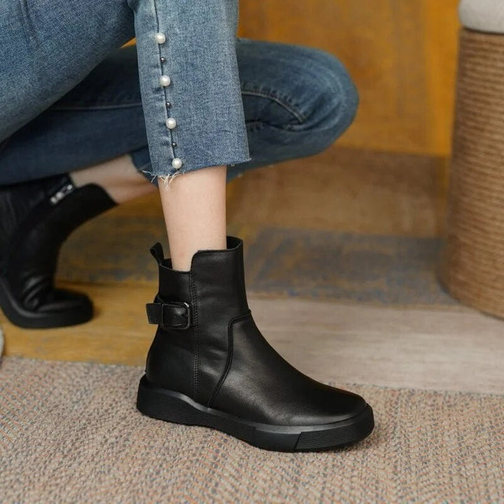 Santa Venetia | Women&