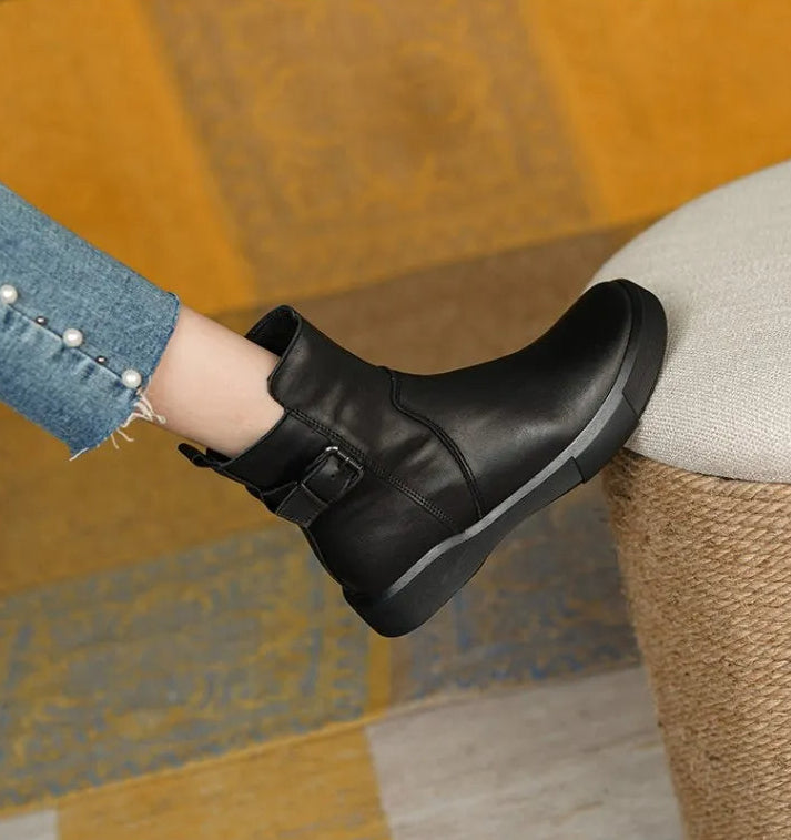 Santa Venetia | Women&