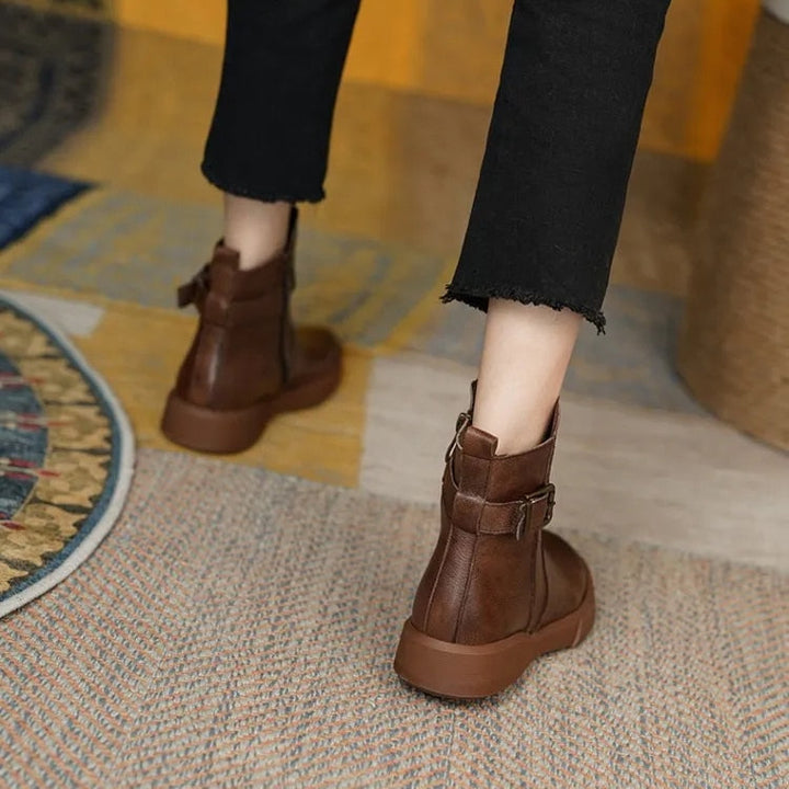 Santa Venetia | Women&