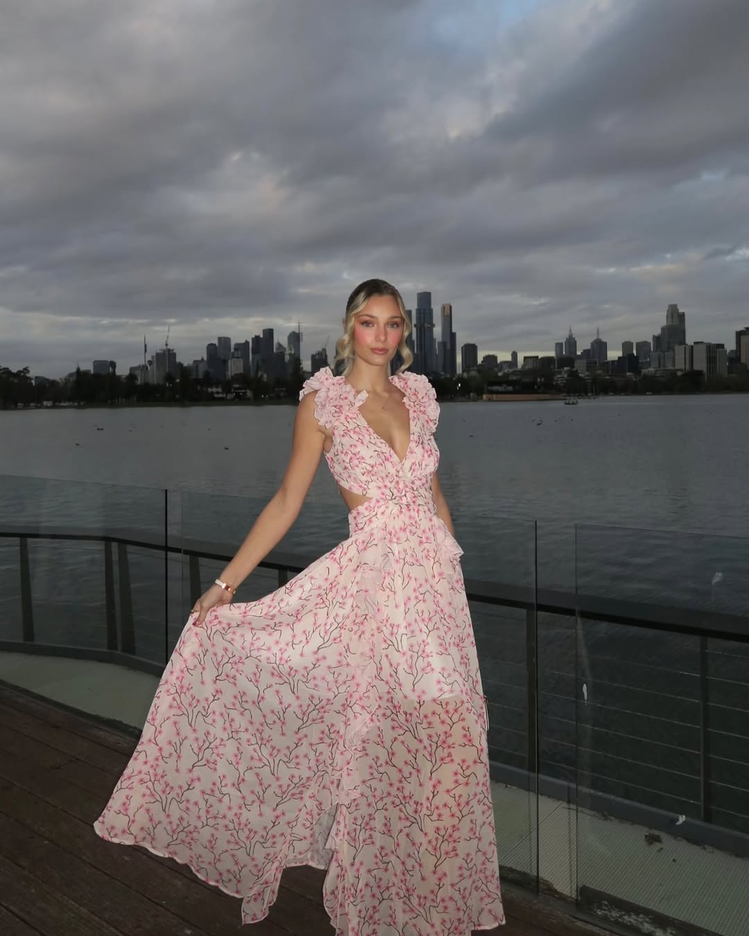 Westward | Women&