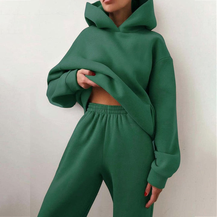 Front view with hood, long sleeves and banded cuffs, zielony