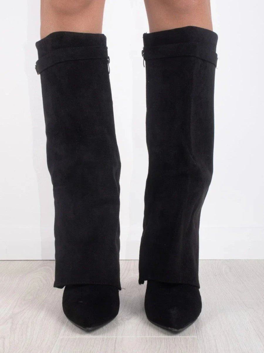 Front view of shaft fronts and pointed toes