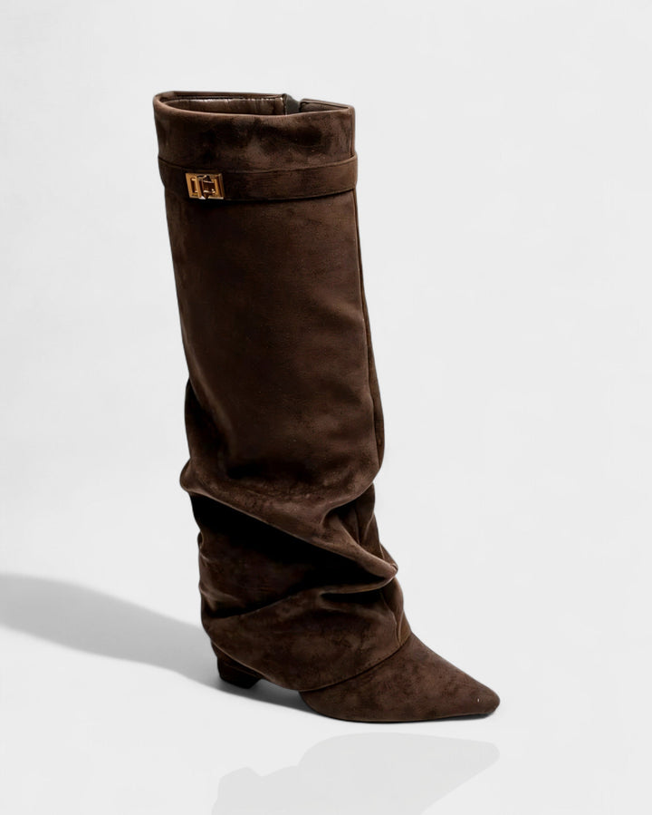 Front view of foldover shaft, turn-lock strap and pointed toe