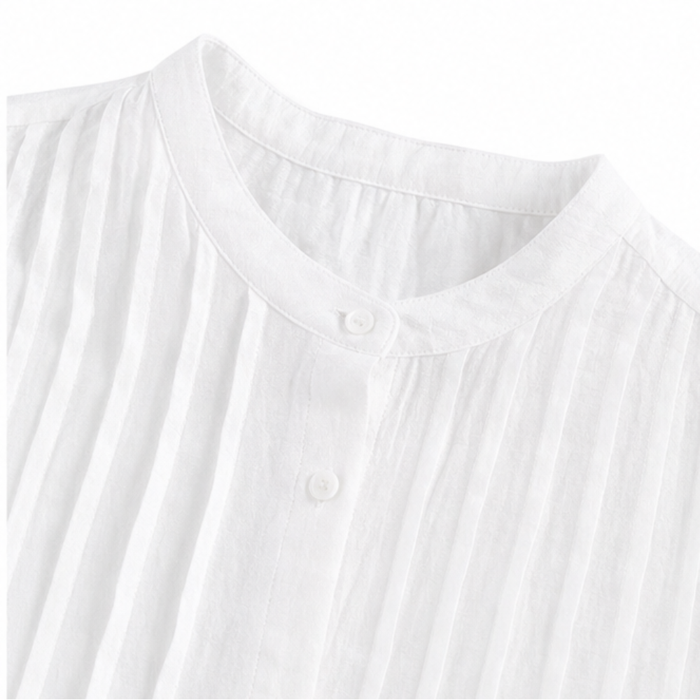 Detail of stand collar and buttons
