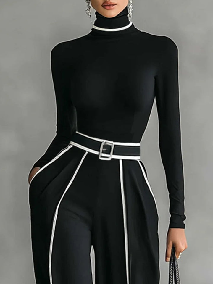 Detail view of turtleneck belt with buckle and side pocket