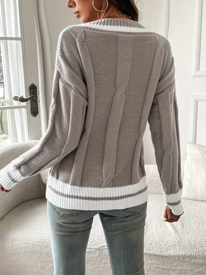 Pismo | Women’s V-Neck Contrast-Trim Cable Knit Sweater